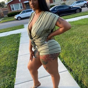 Soumets-toi, ou tais-toi. Maya - rencontre-Milf-La Roquette-sur-Var